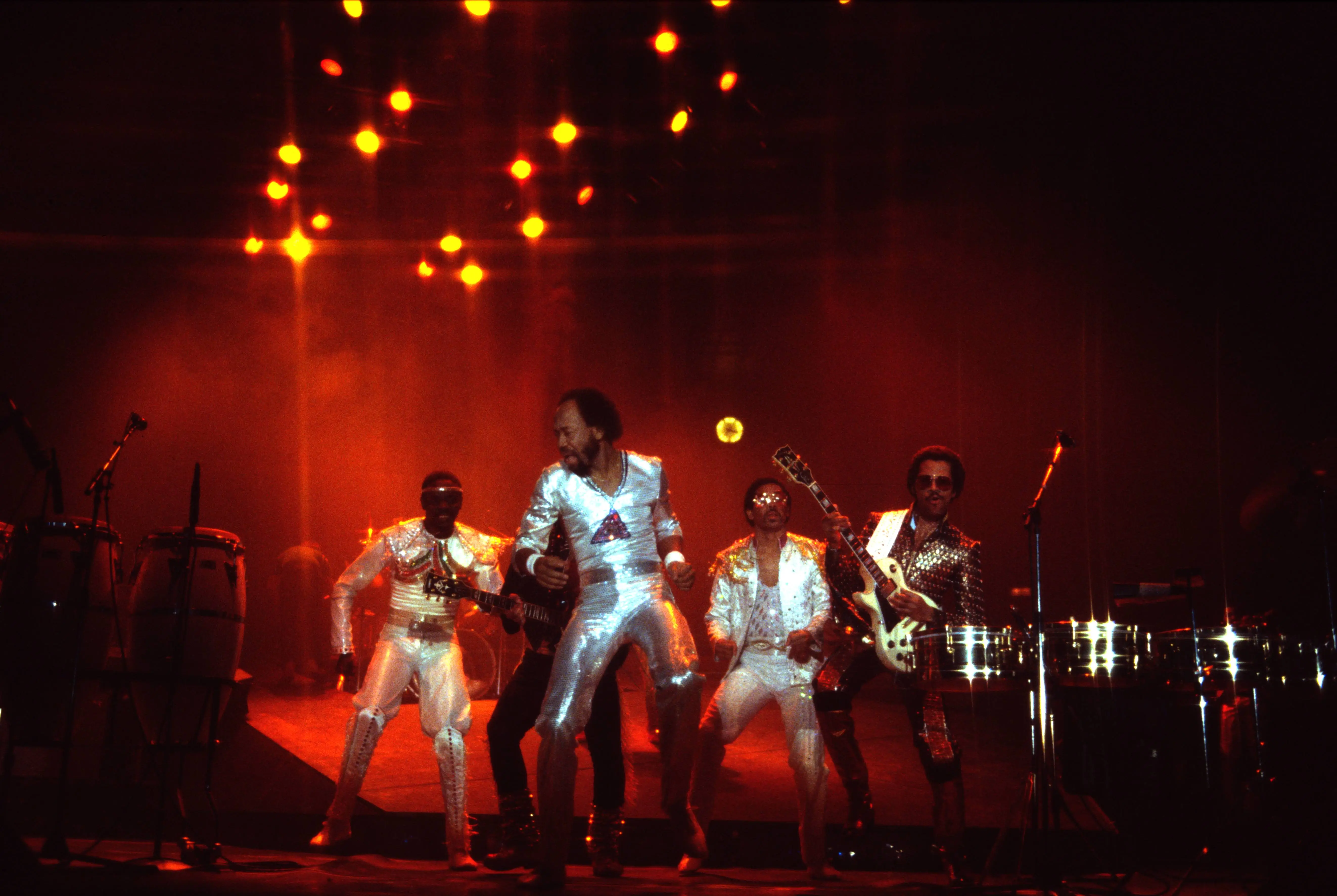 Earth, Wind and Fire in concert